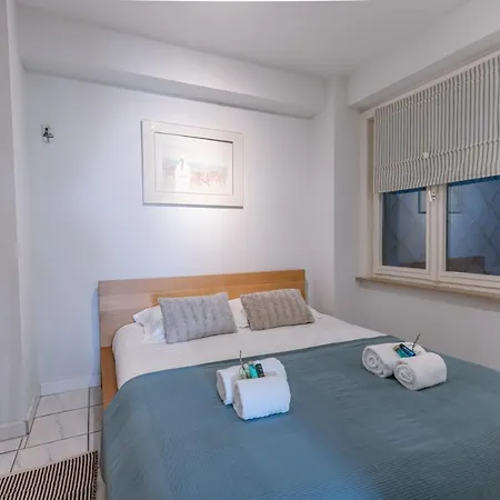 Cosy With Lateral Seaview Blankenberge